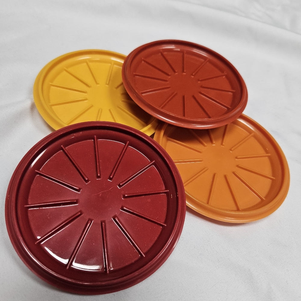Tupperware Coasters set of 4